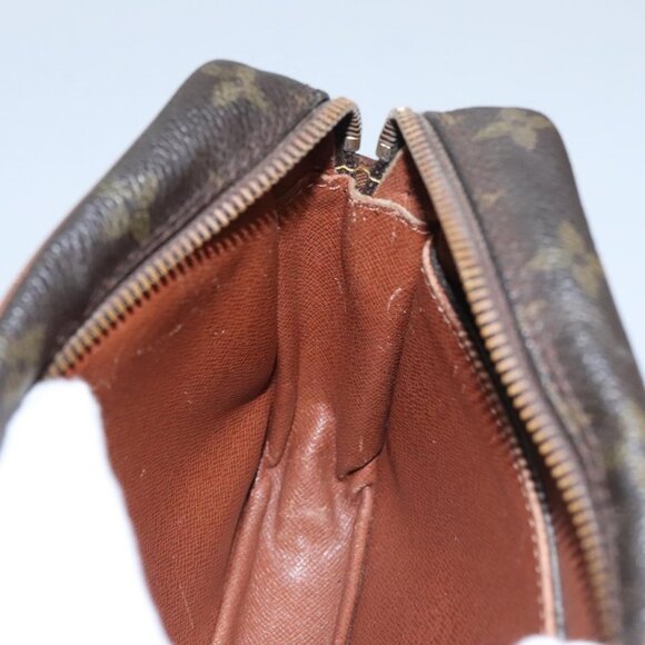 LOUIS VUITTON Monogram Compiegne 23 Clutch Bag - Picture 13 of 16